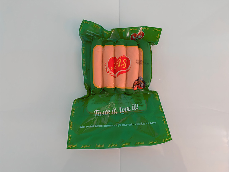 xúc xích xông khói Đông Nam Á