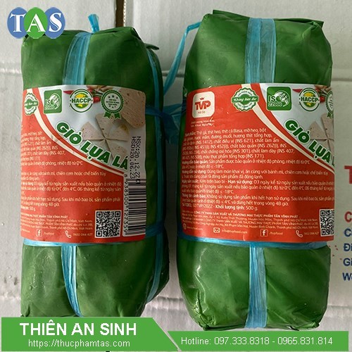 Giò lụa lá Tân Vinh Phát