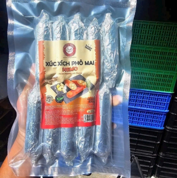 Xúc xích phô mai quấn giấy bạc